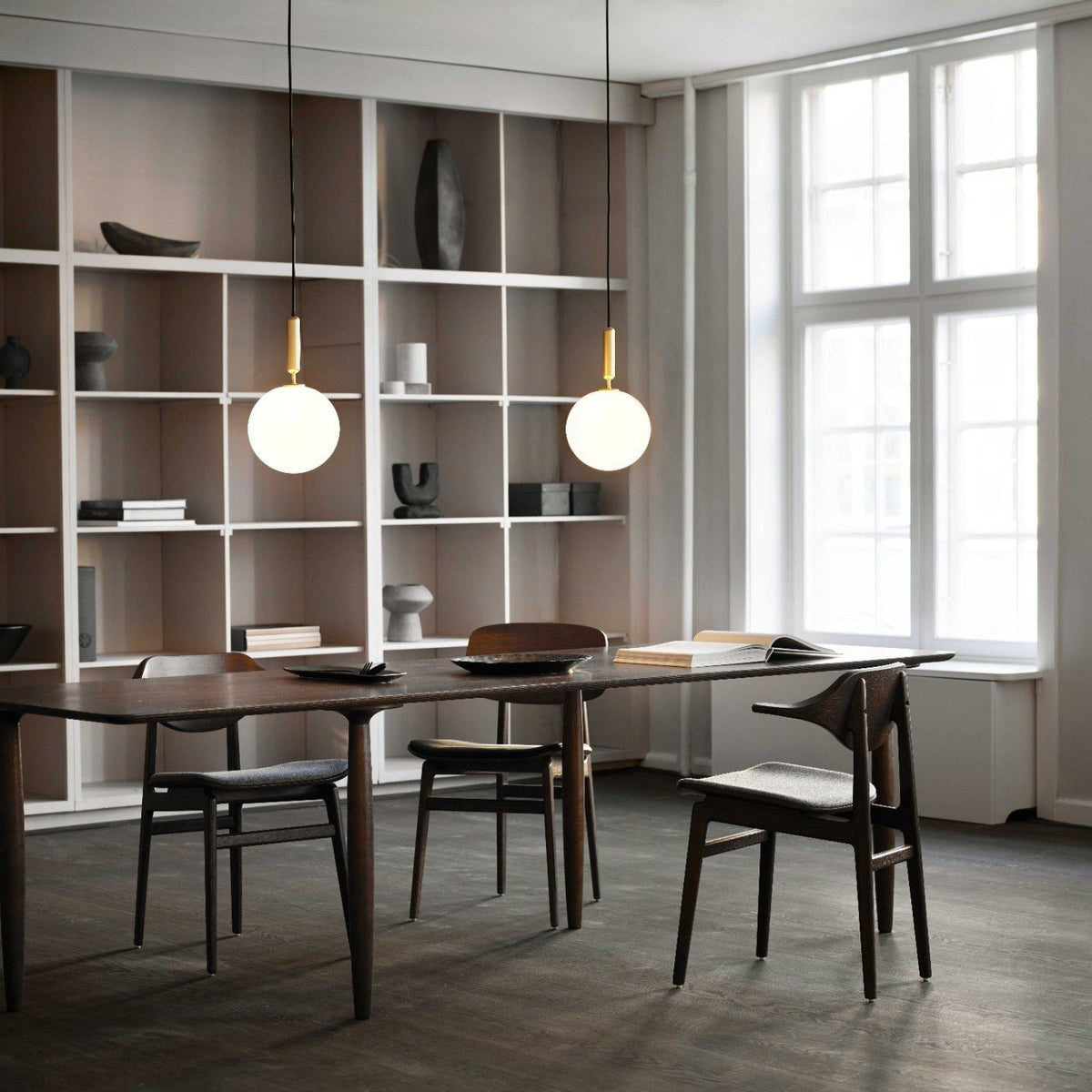 Scandiluxe Brass Pendant Light with Glass Shade – Modern Swag Ceiling Lamp