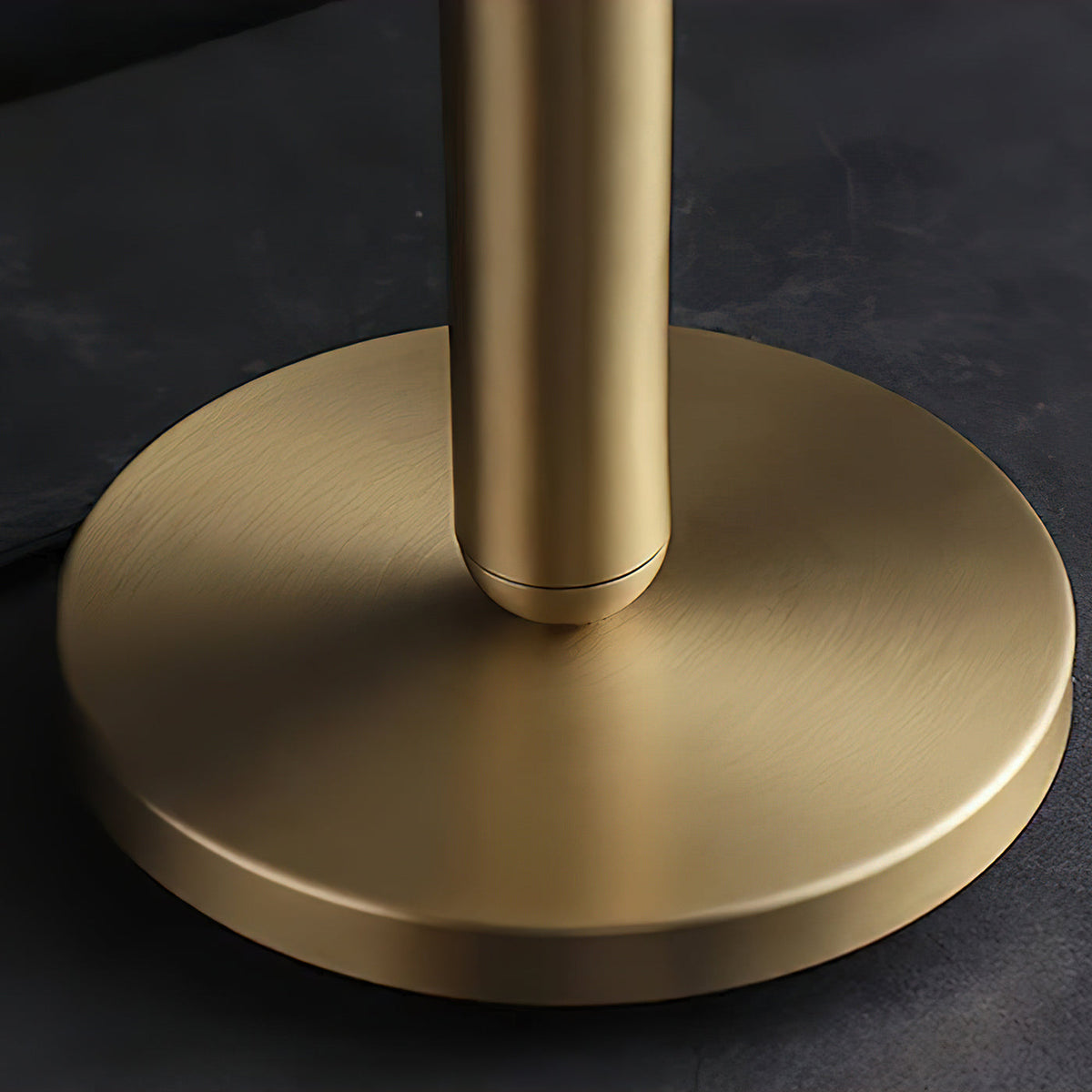 miira-table-lamp