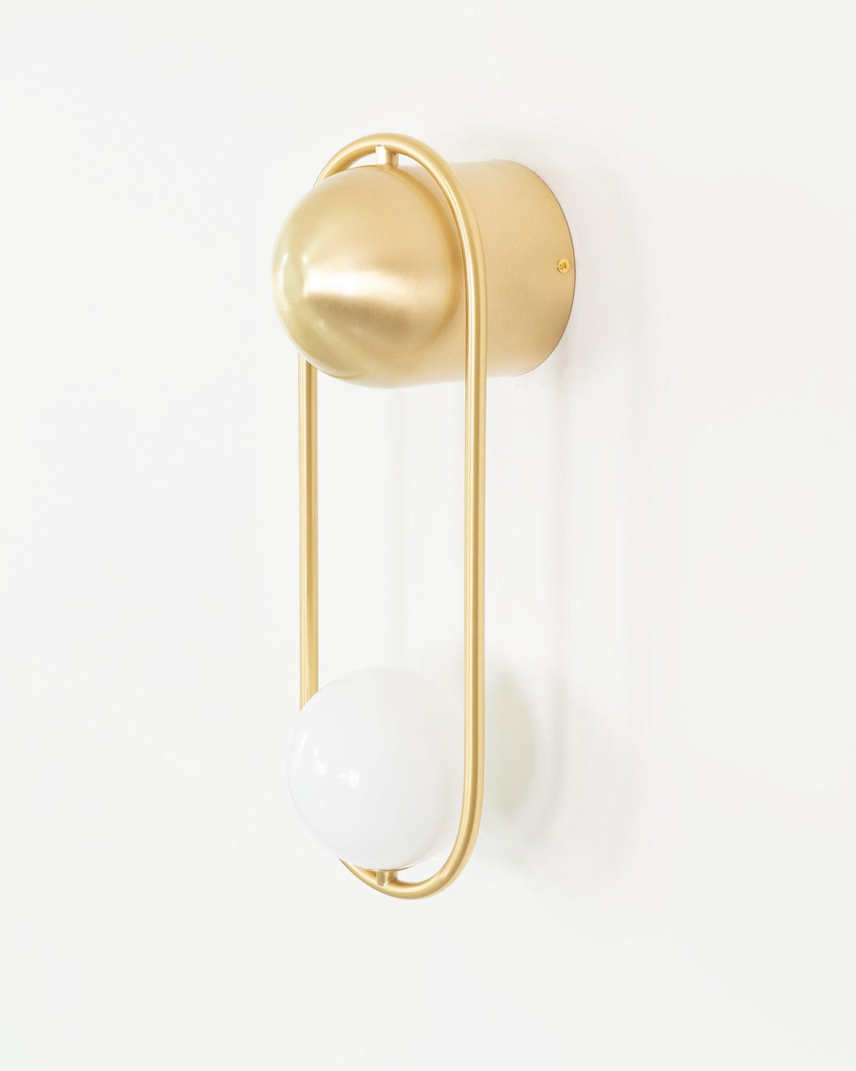 mila-wall-lamp