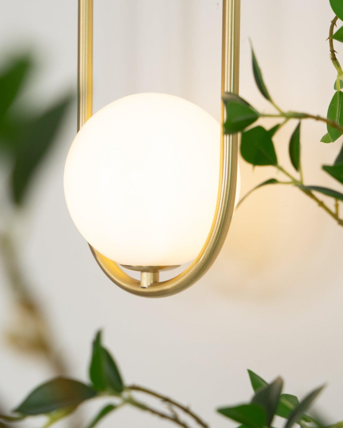 mila-wall-lamp