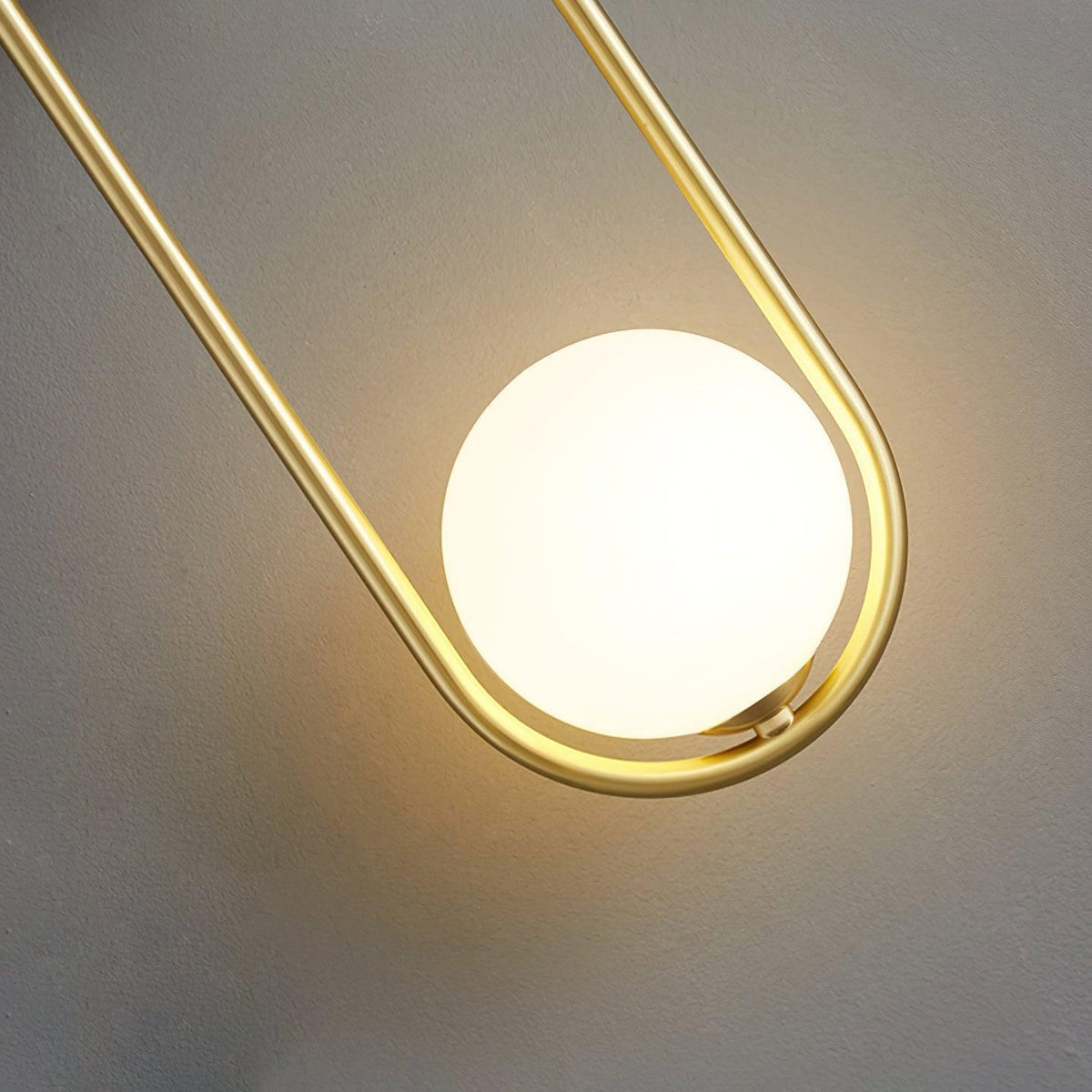 mila-wall-lamp