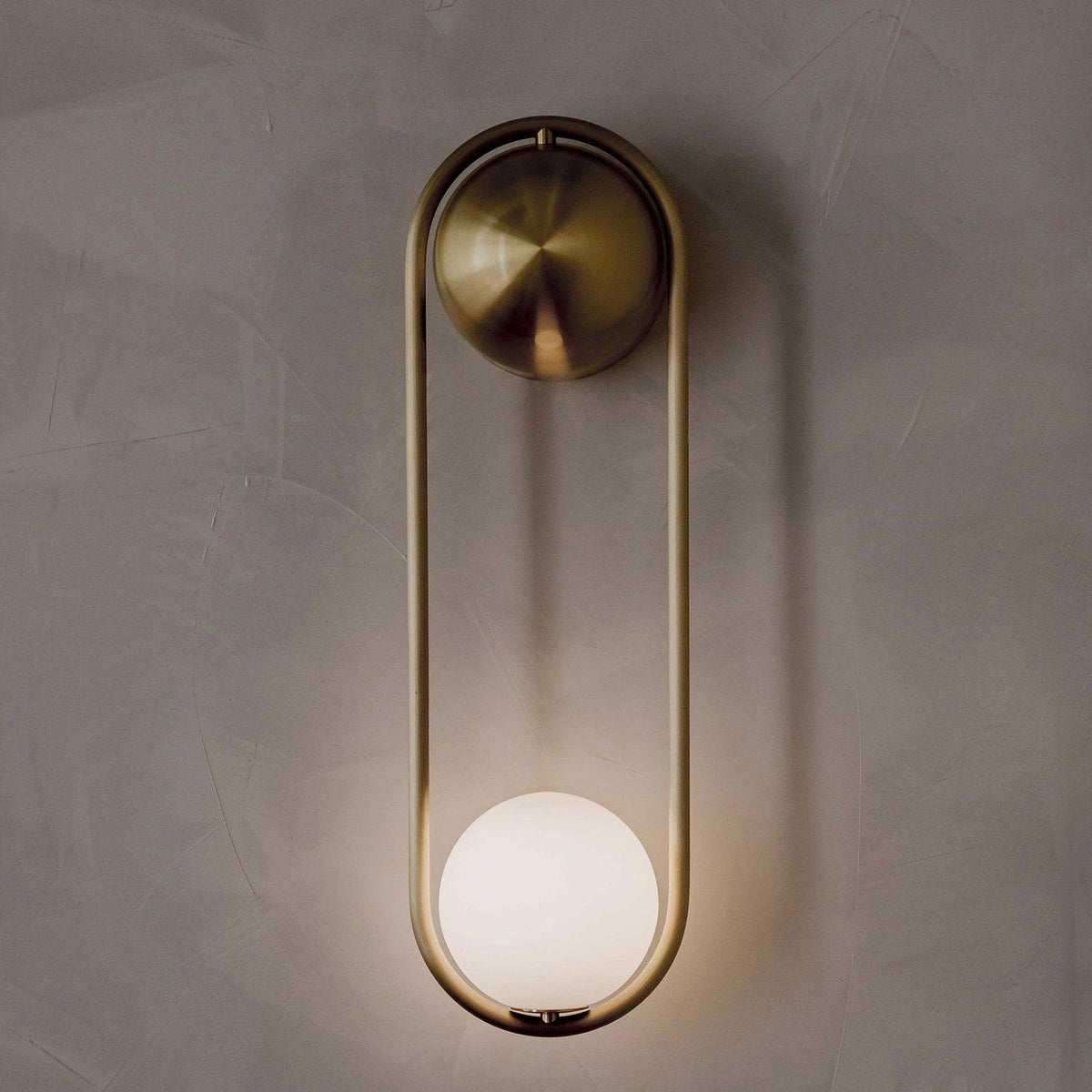 mila-wall-lamp