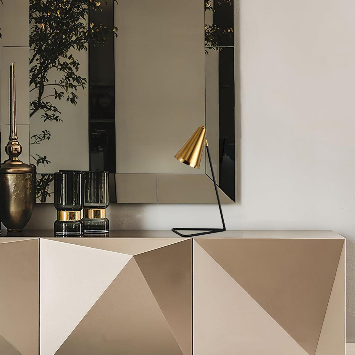 Miles Medium Task Lamp