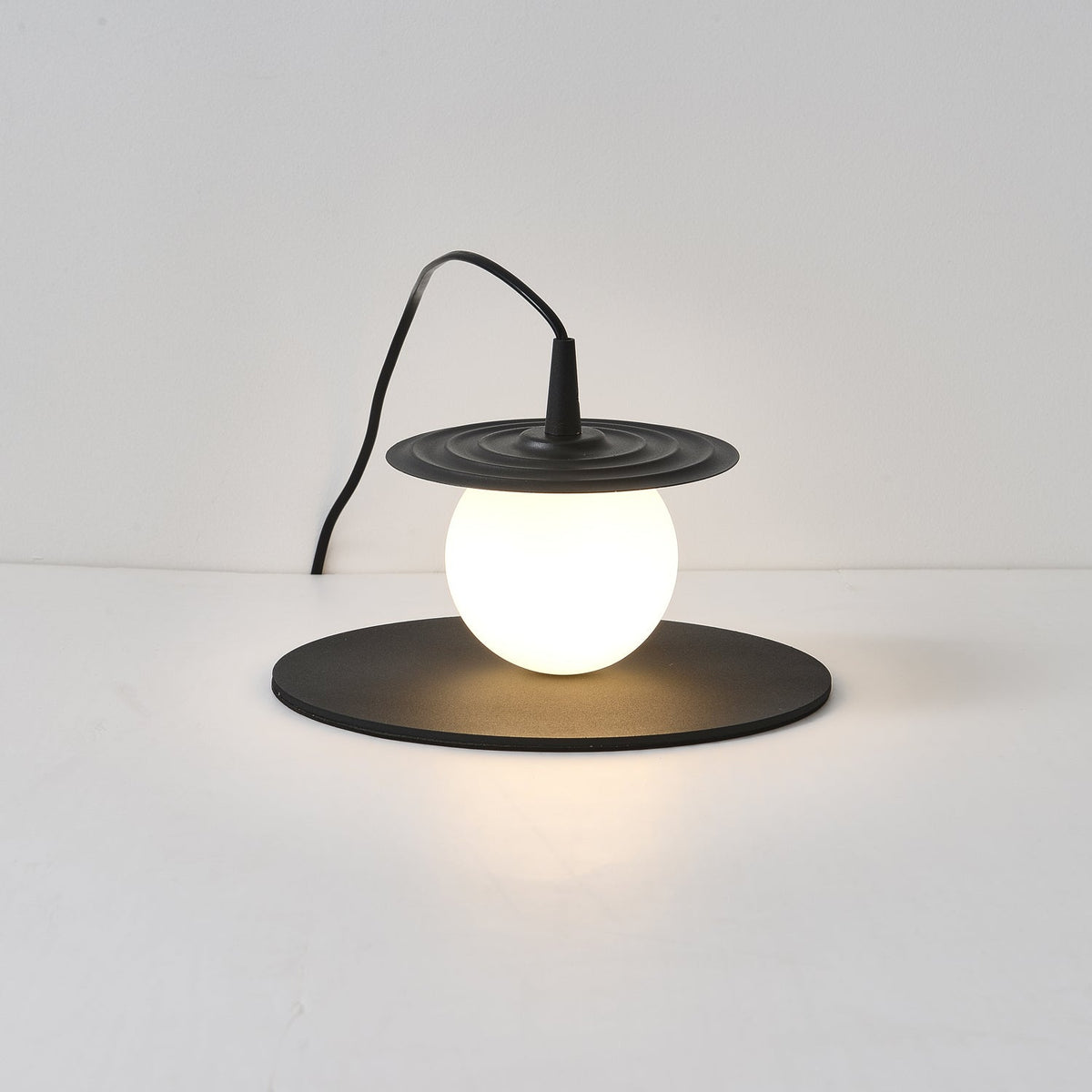 miller-record-table-lamp