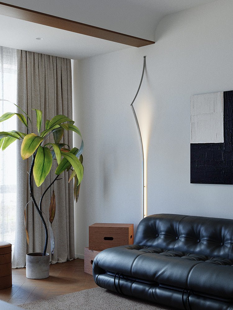 Sculptural Ribbon LED Wall Sconce in Silver – Modern Minimalist Lighting