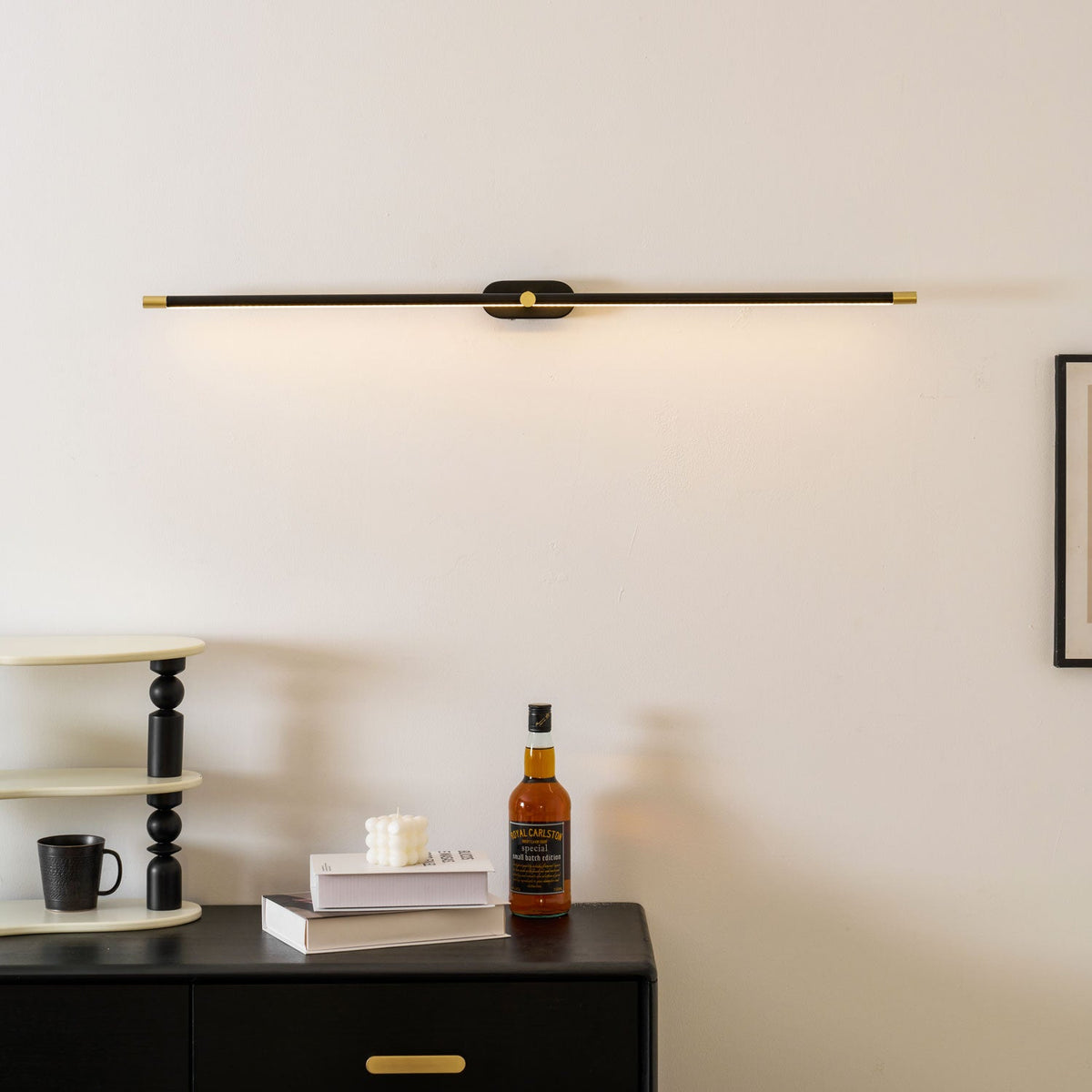 Minimalist Linear Rechargeable Wall Sconce – Cordless LED Vanity Light
