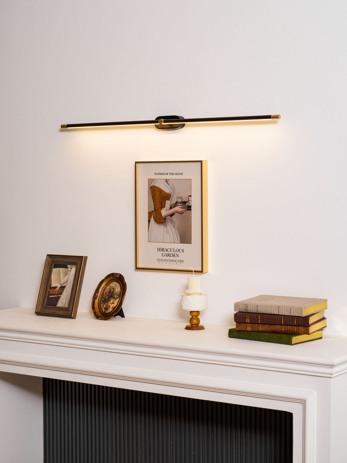 Minimalist Linear Rechargeable Wall Sconce – Cordless LED Vanity Light