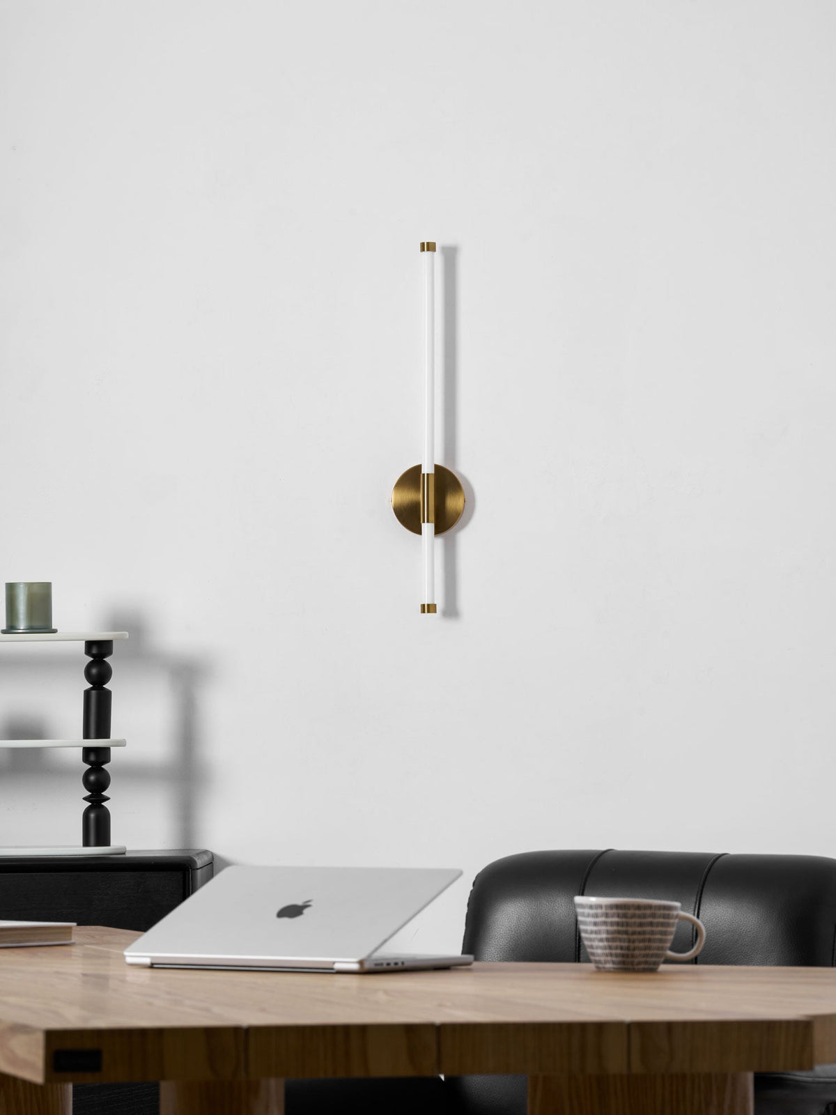 Linear LED Wall Sconce in Gold or Black for Modern Interiors