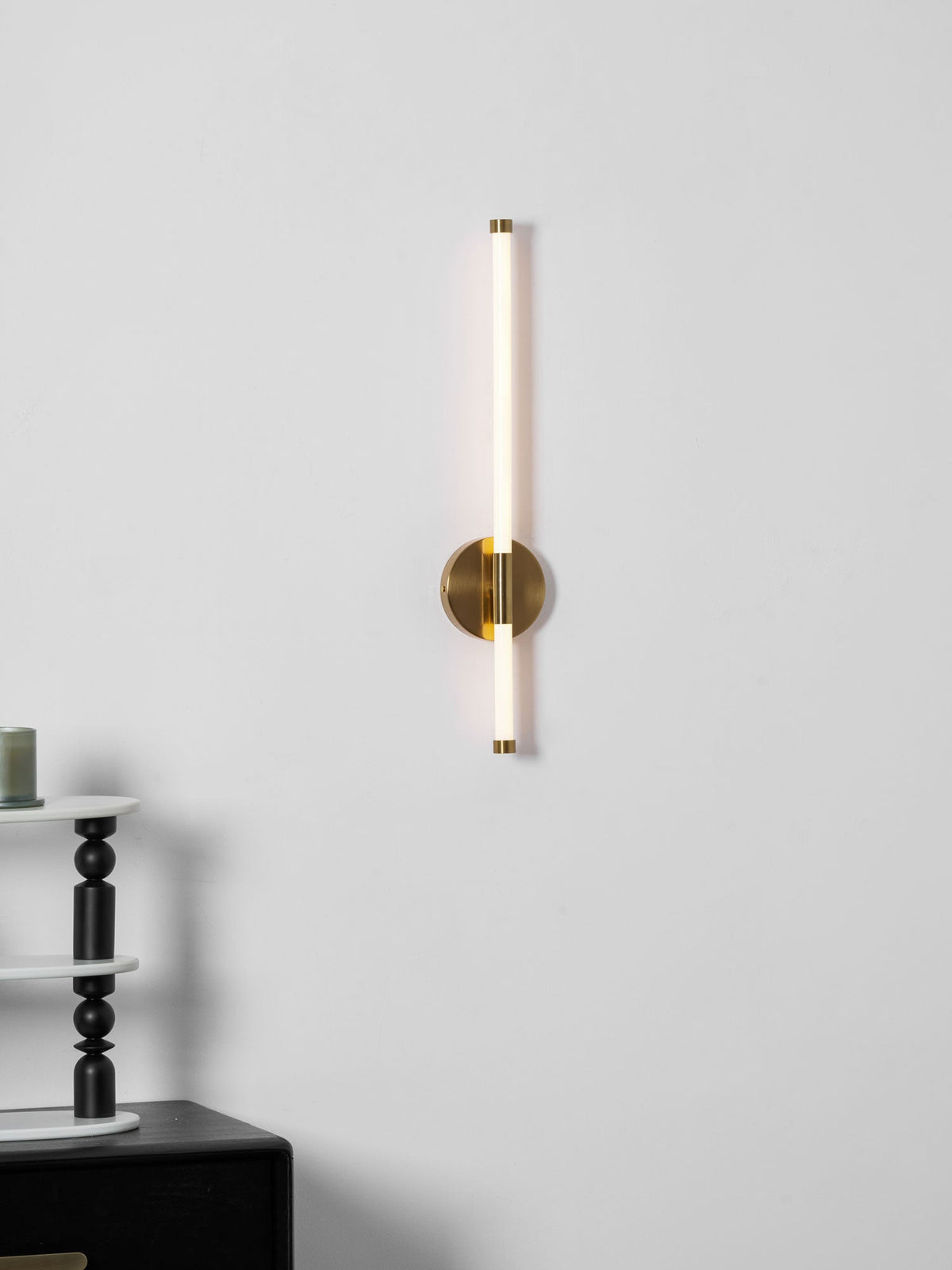 Linear LED Wall Sconce in Gold or Black for Modern Interiors