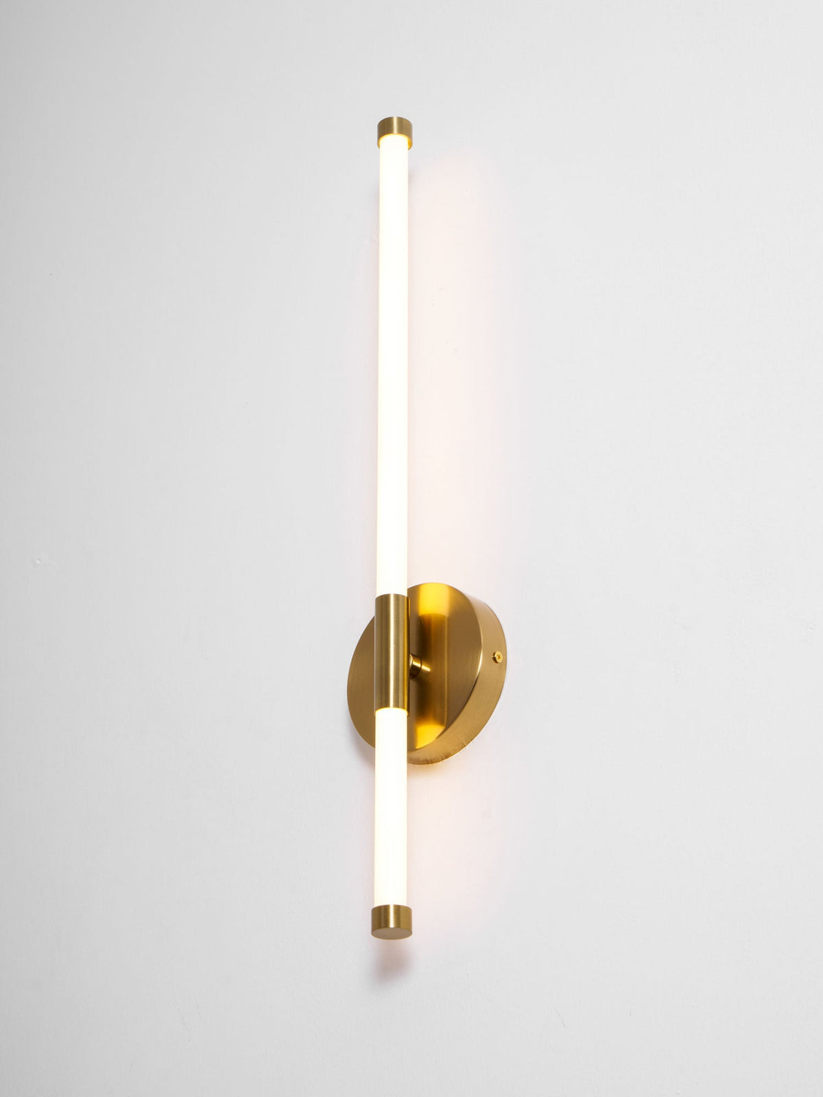 Linear LED Wall Sconce in Gold or Black for Modern Interiors