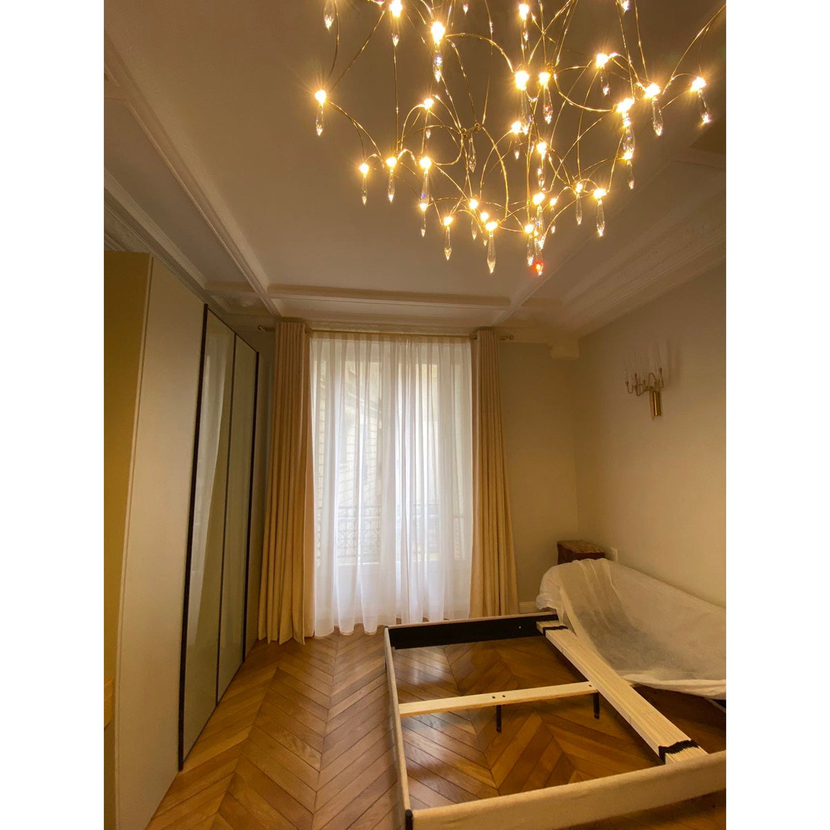 mira-chandelier