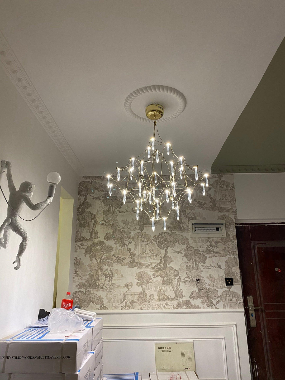 Mira_Chandeliers