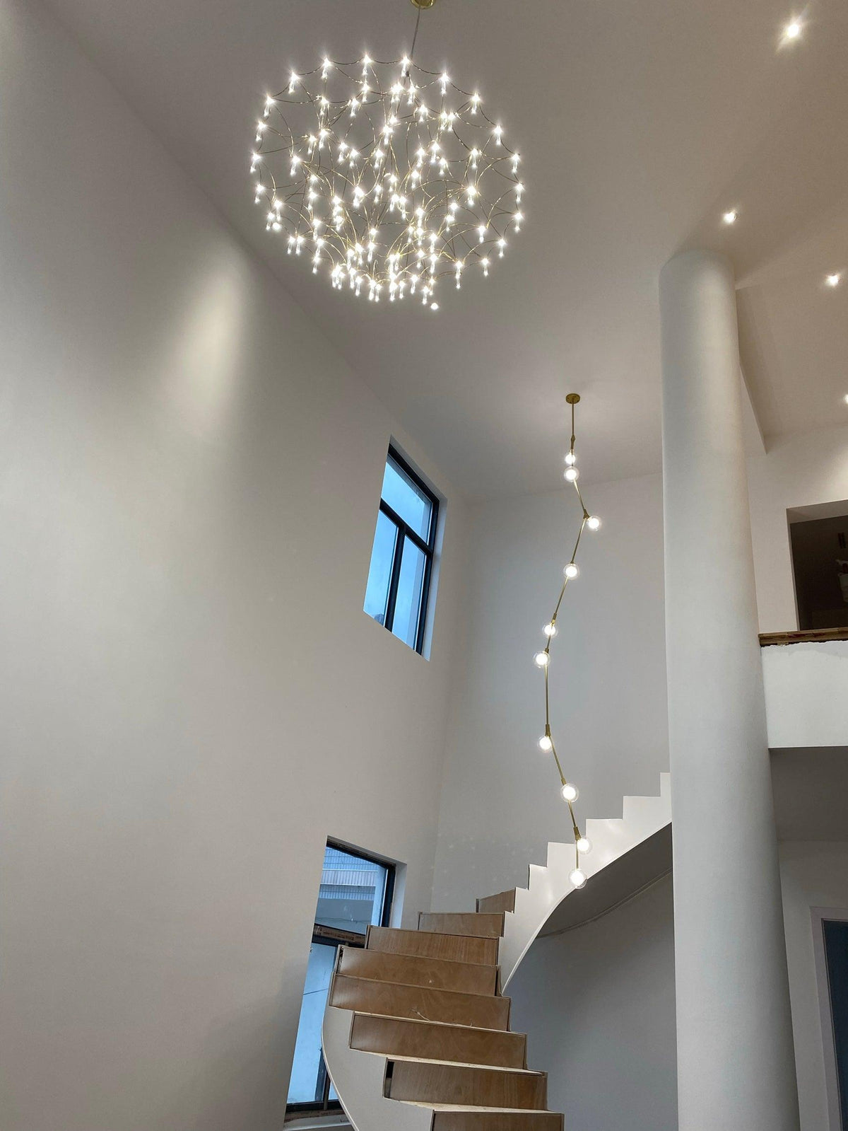 Mira_Chandeliers