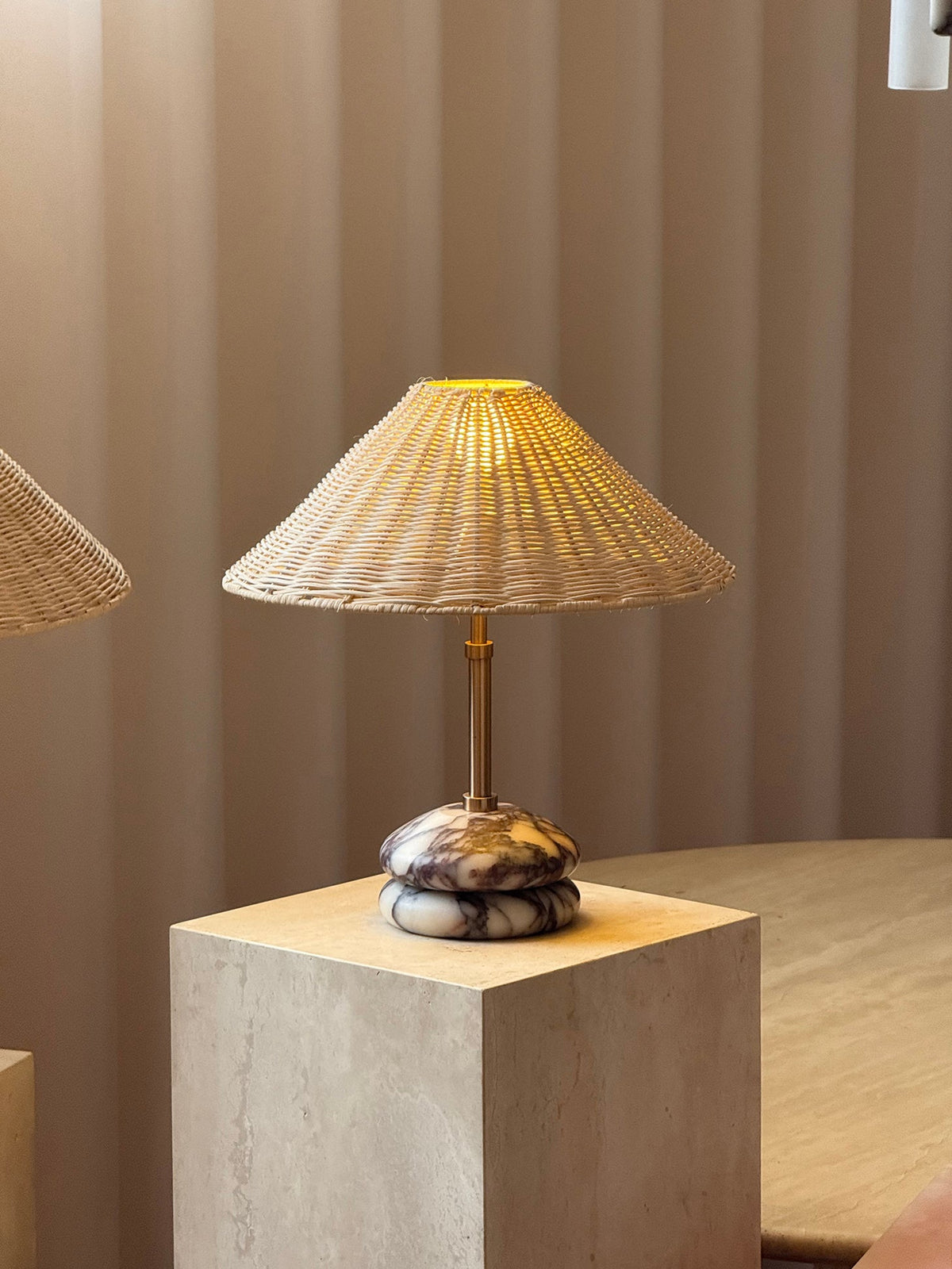 mission-marble-table-lamp