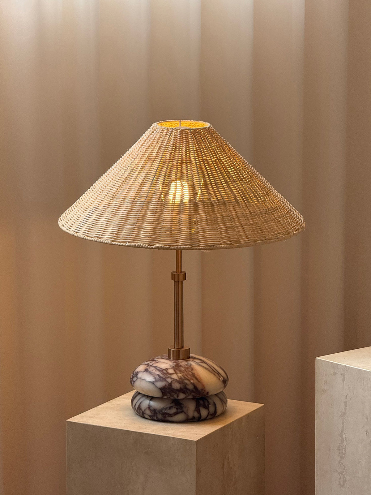 mission-marble-table-lamp