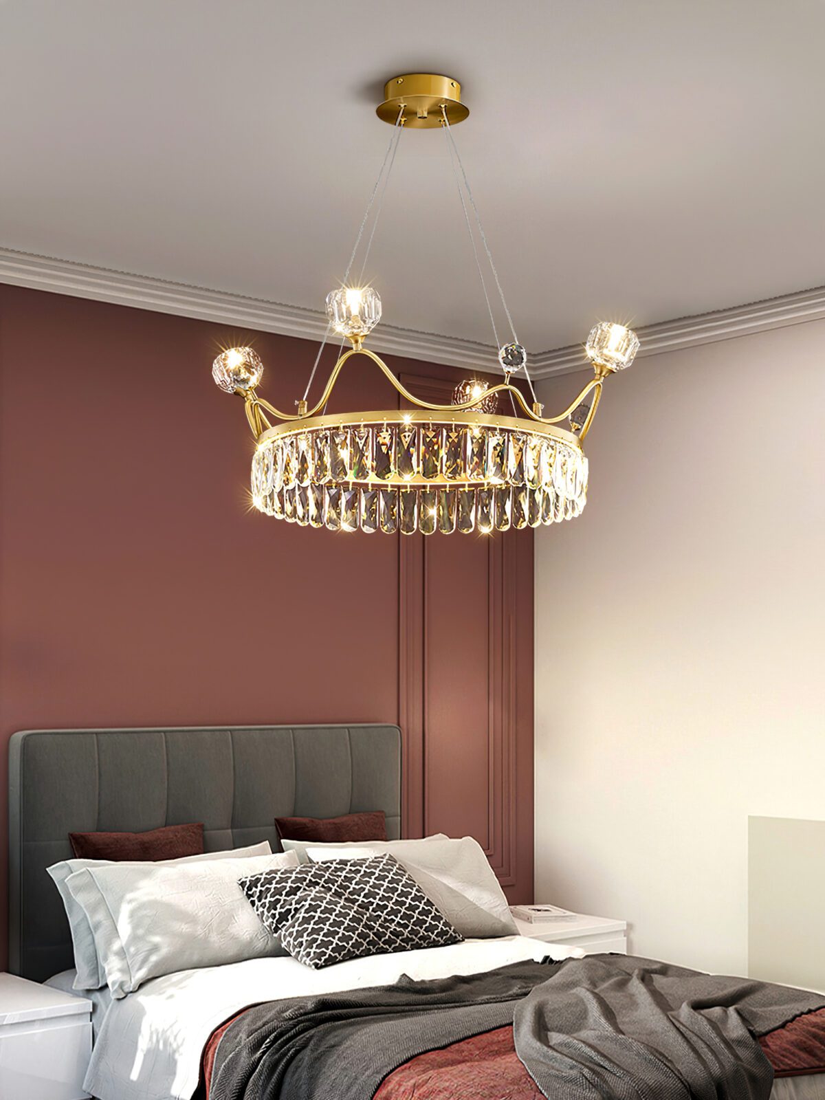 Modern Crown Crystal Pendant Light
