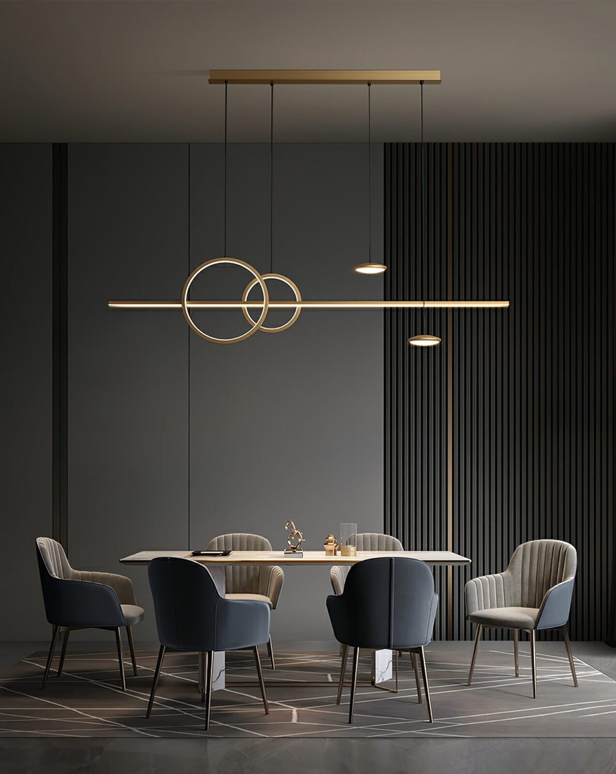 Moderner Kronleuchter mit geometrischer Form