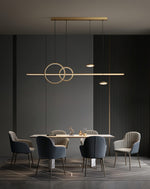 Moderner Kronleuchter mit geometrischer Form
