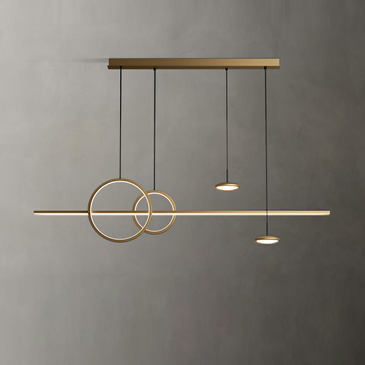 Moderner Kronleuchter mit geometrischer Form