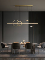 Moderner Kronleuchter mit geometrischer Form