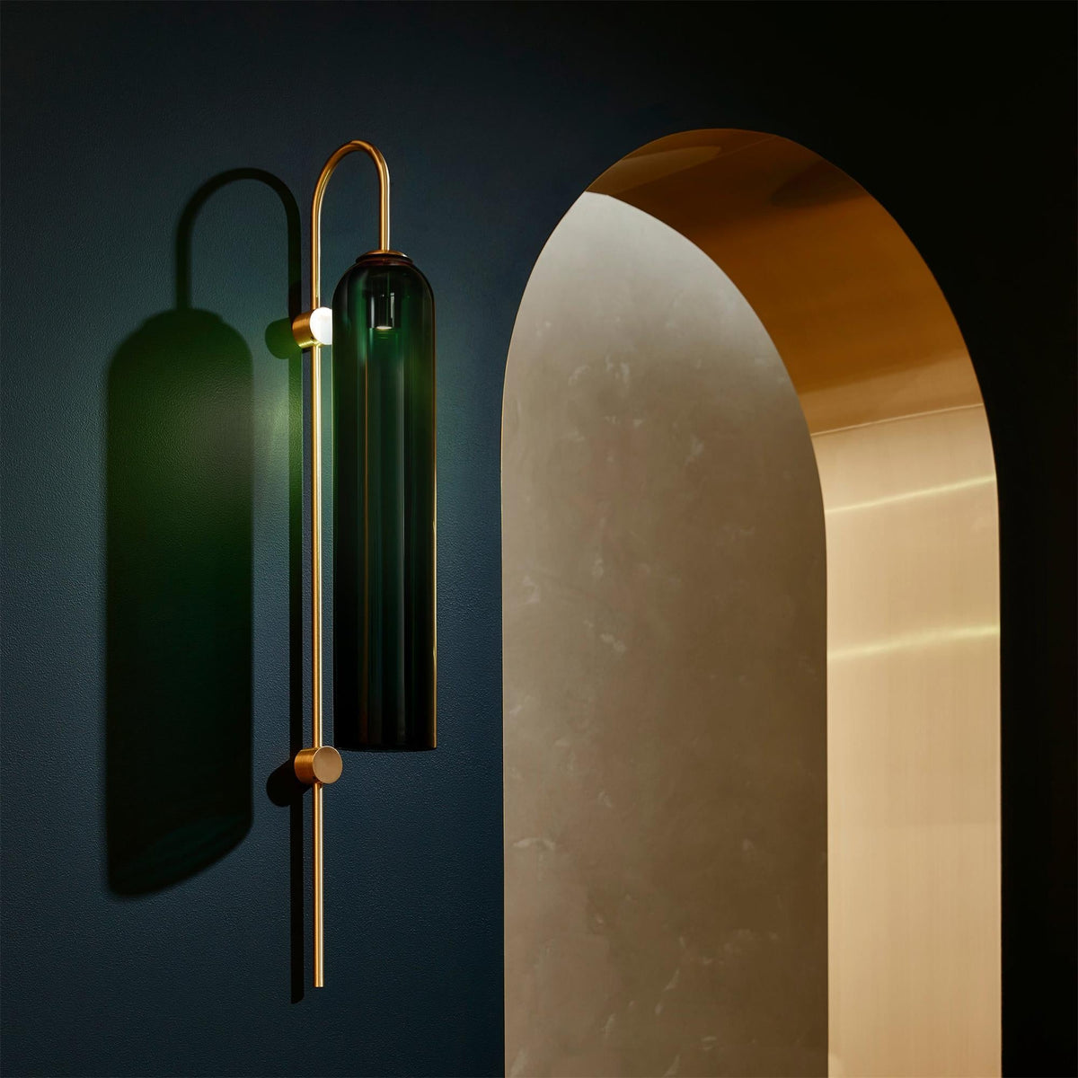 modern-glass-wall-lamp