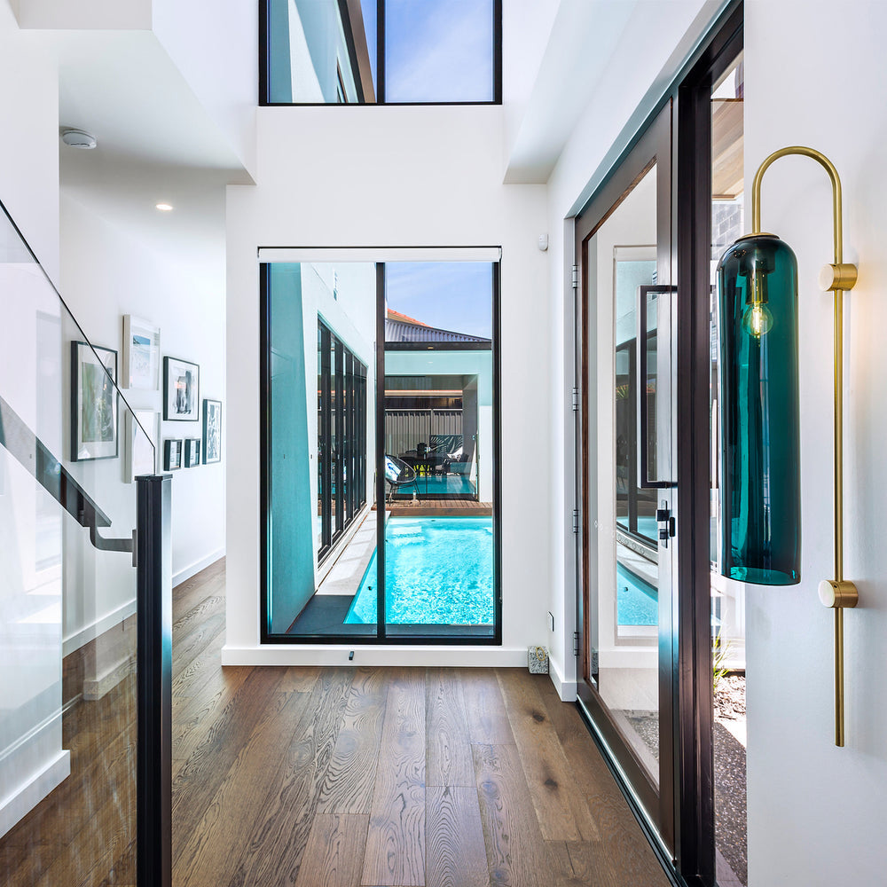 modern-glass-wall-lamp