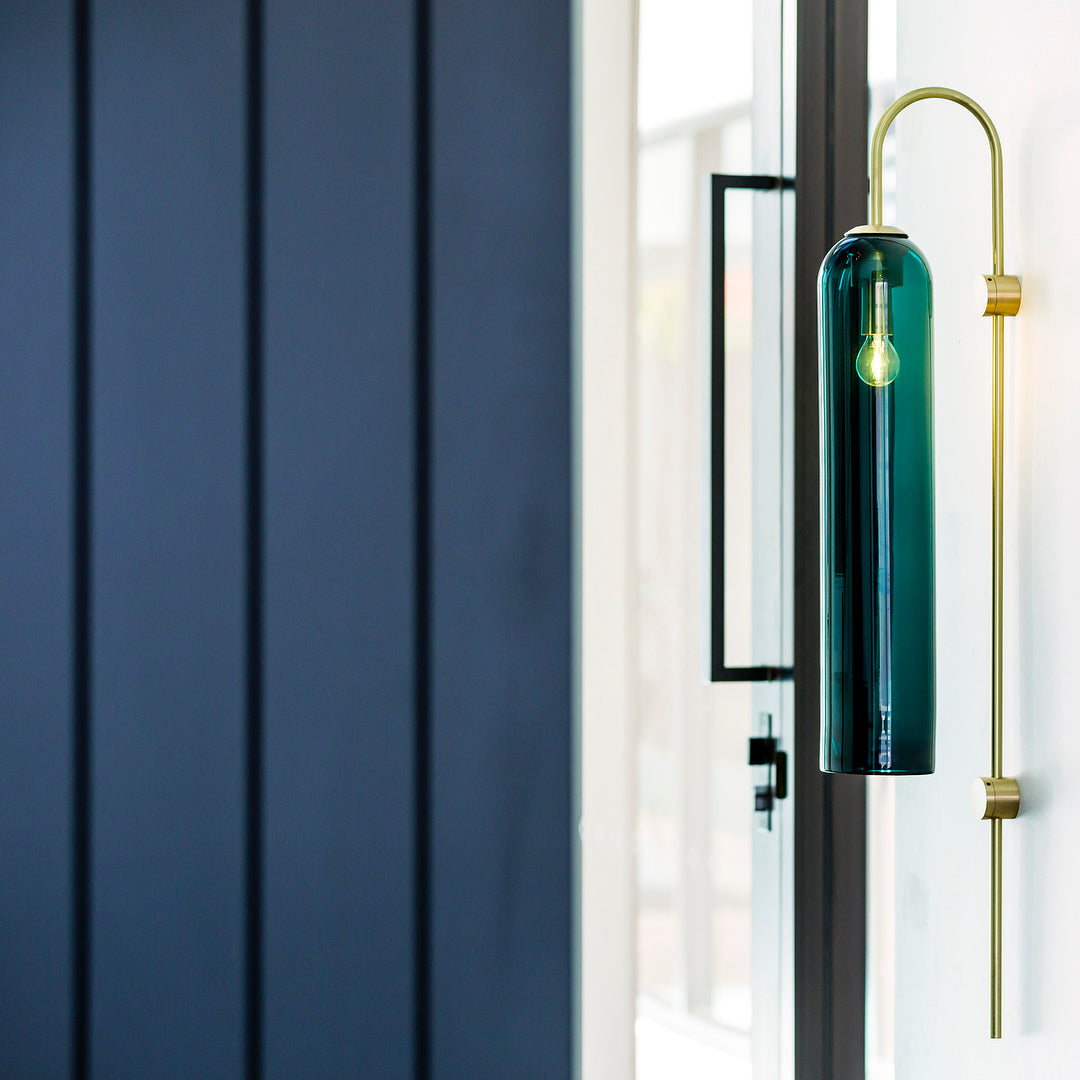 modern-glass-wall-lamp
