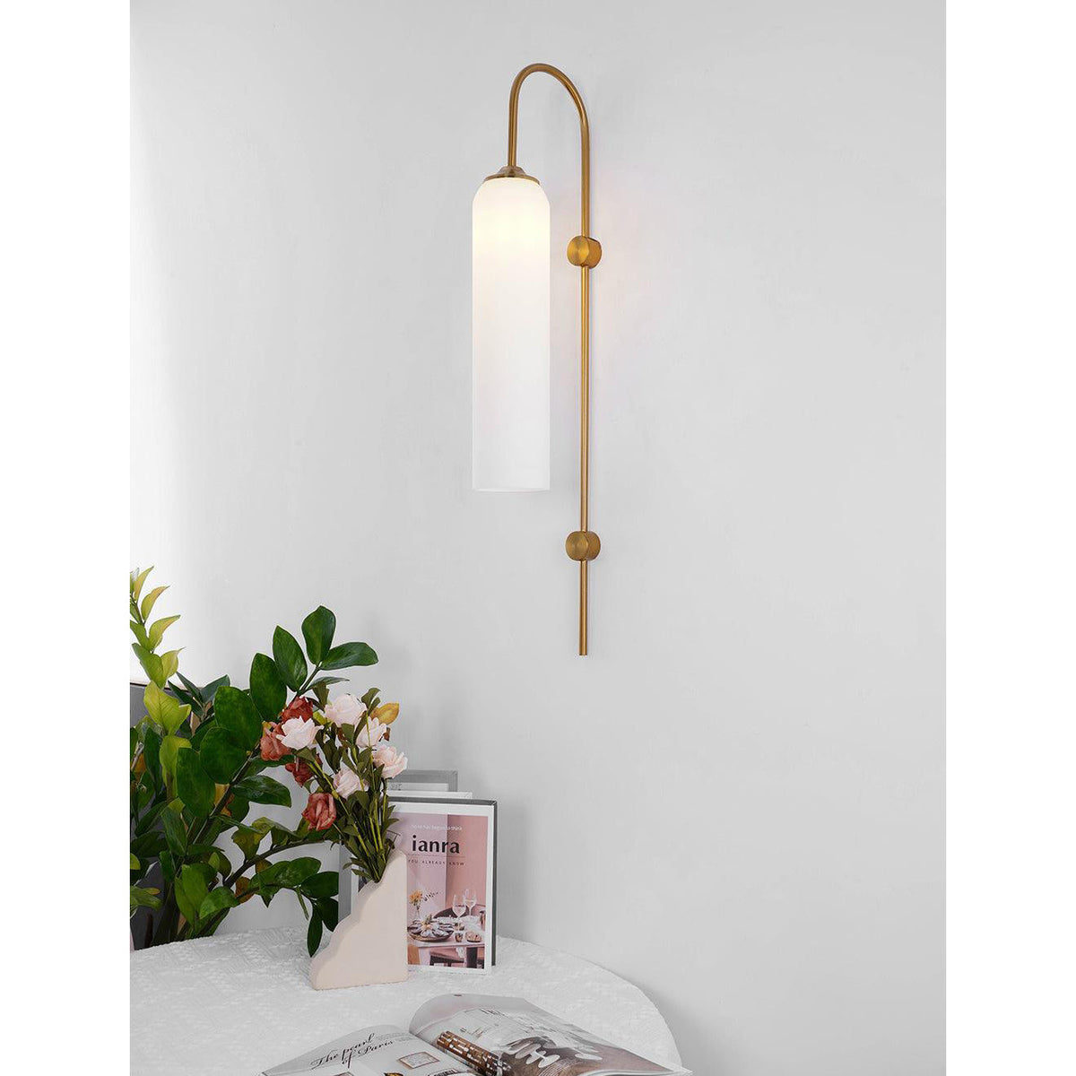 modern-glass-wall-lamp