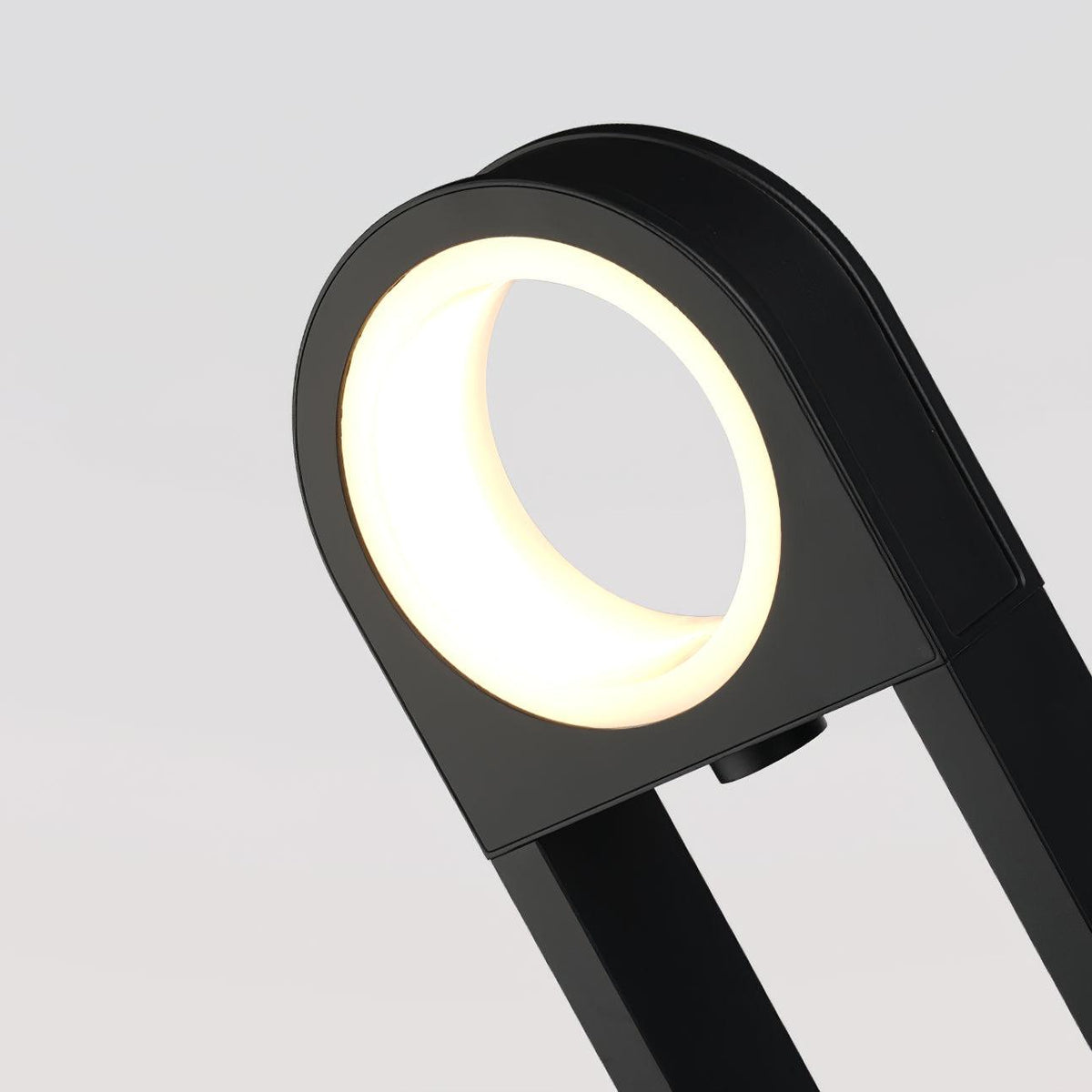 molde-garden-outdoor-light