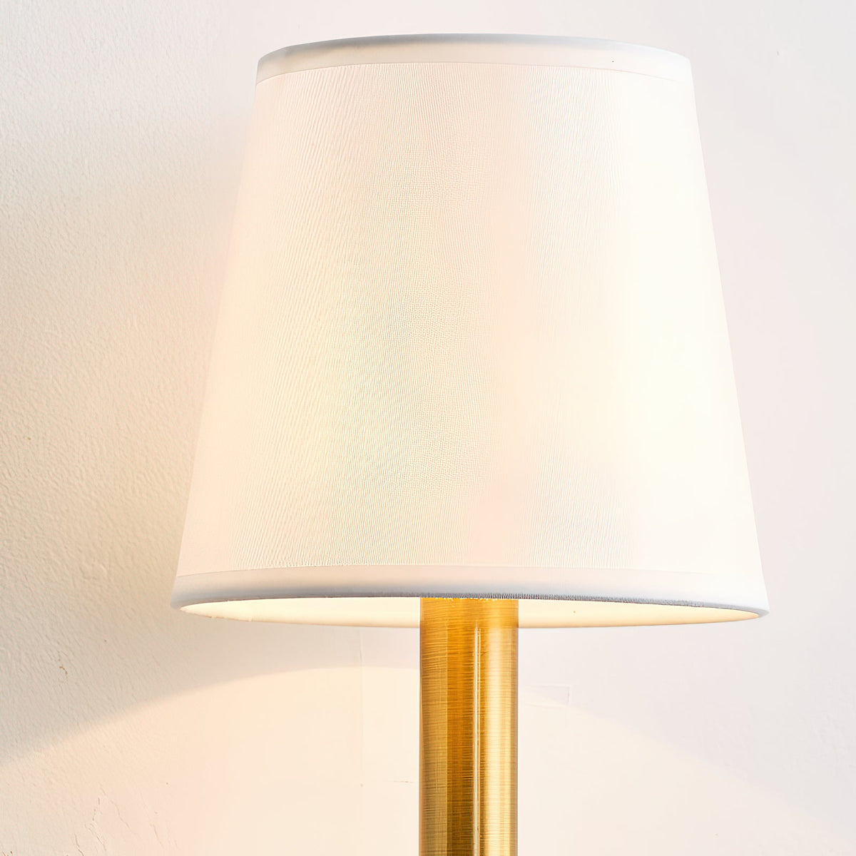 monroe-wall-lamp