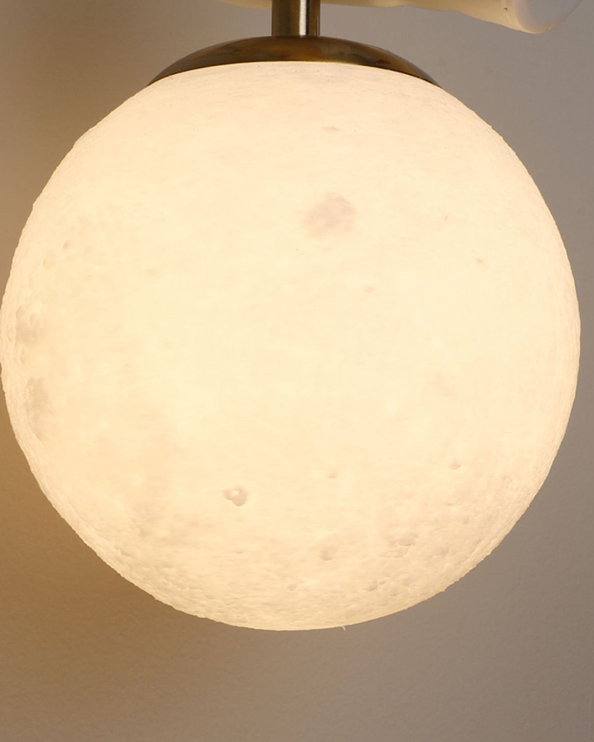 moon-astronaut-pendant-light