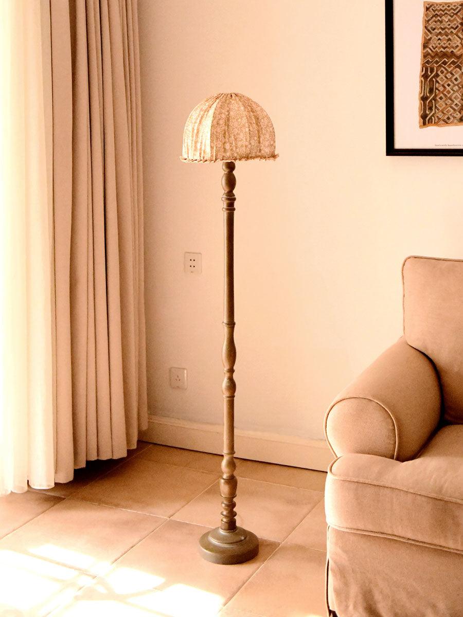 moonshine-wood-floor-lamp