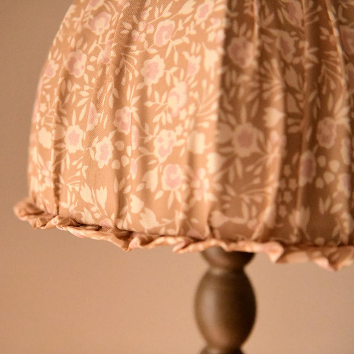 moonshine-wood-floor-lamp