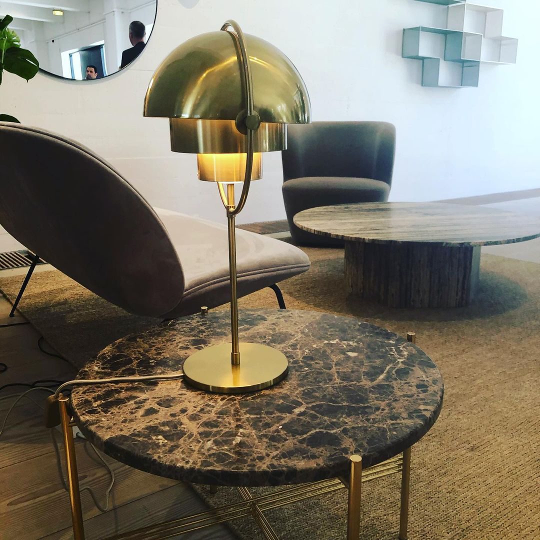 Deformed Ball Table Lamp