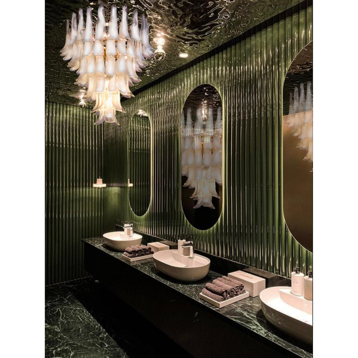 murano-petal-chandelier