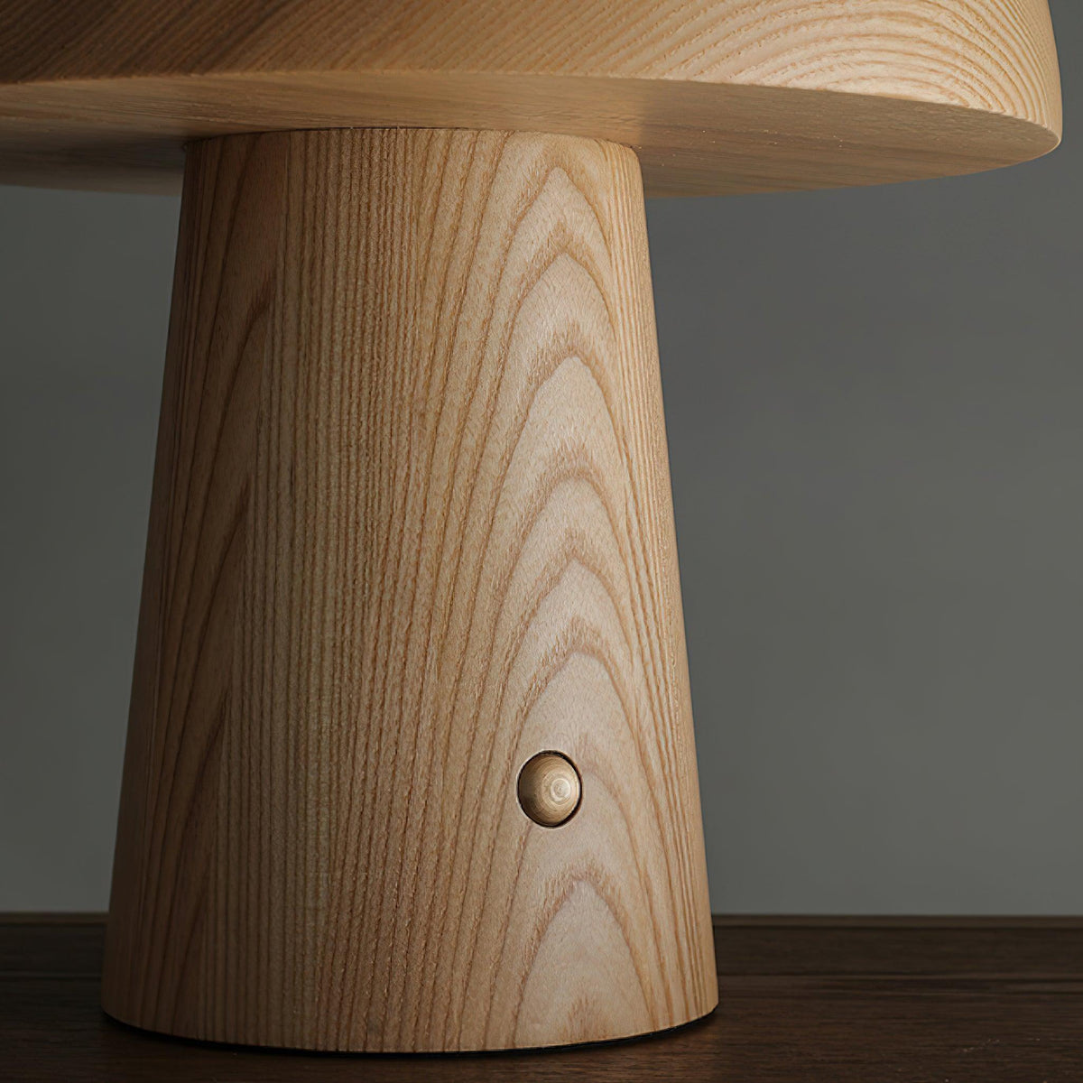 mushroom-cloud-table-lamp