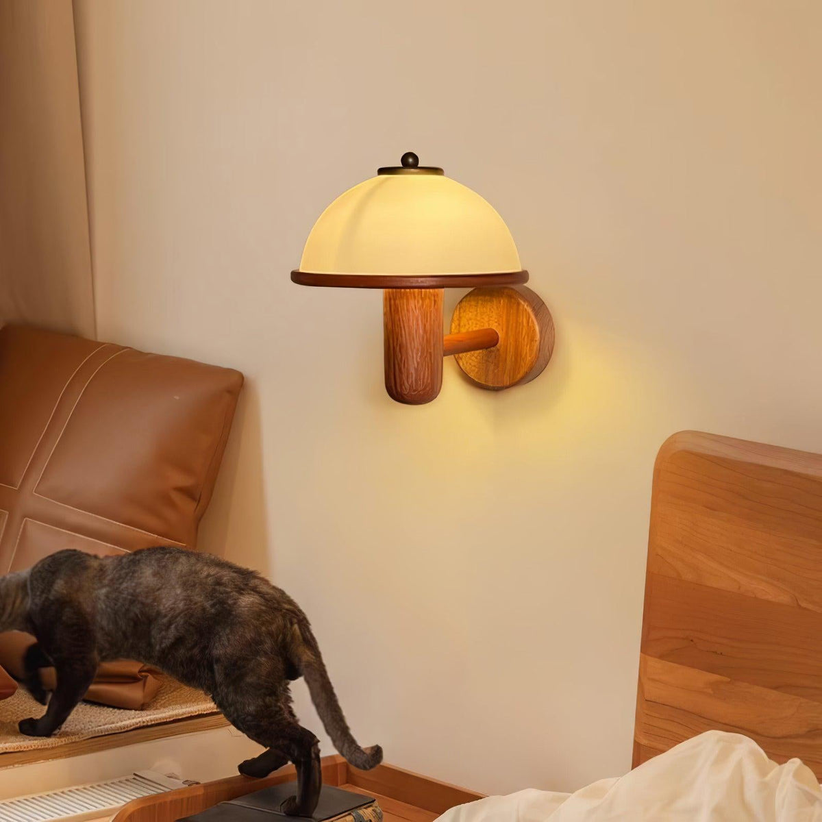 Seren Mushroom Oak Wall Lamp