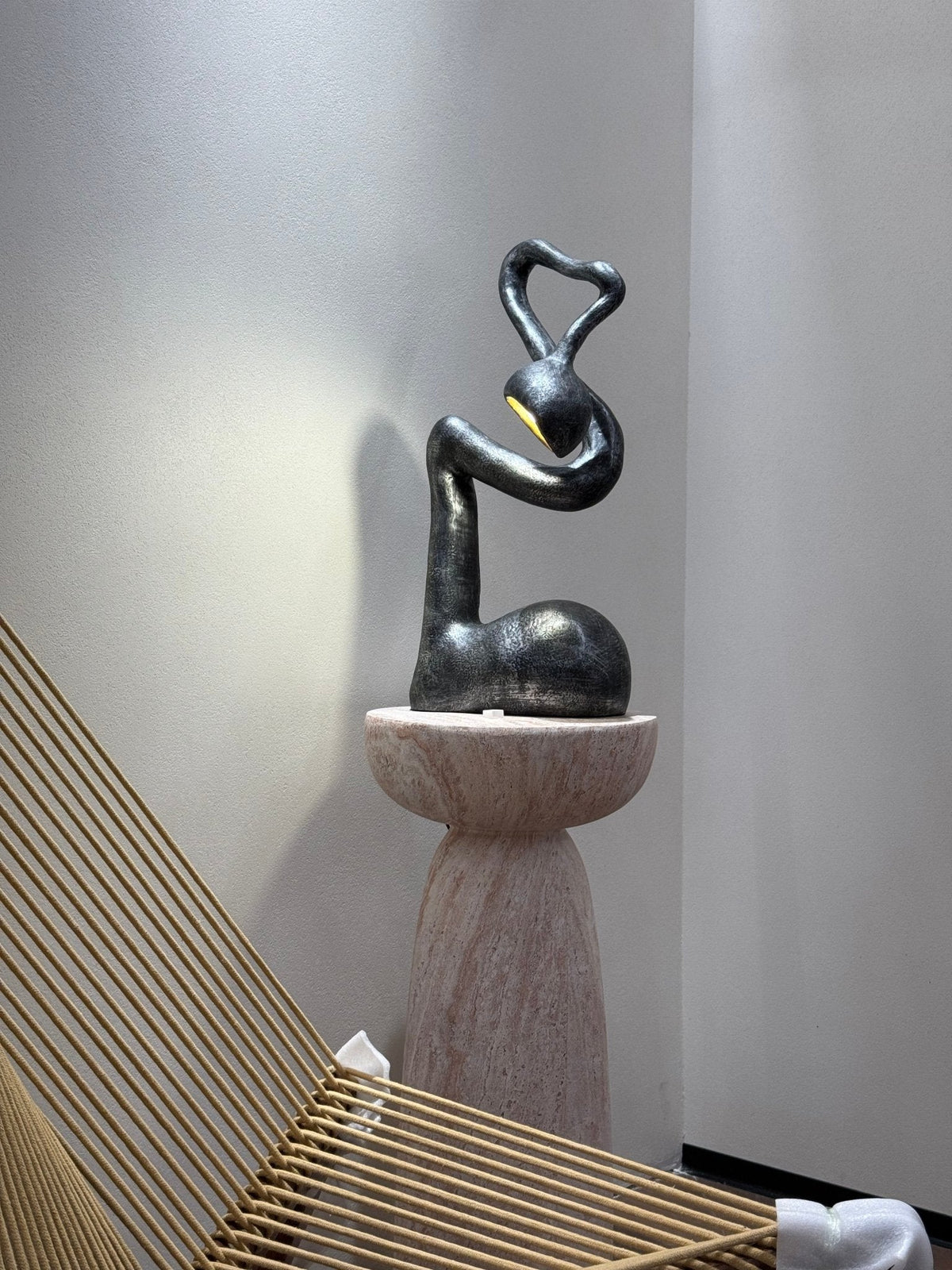Myrrh Sculptural Table Lamp – Modern Art Deco LED Accent Light