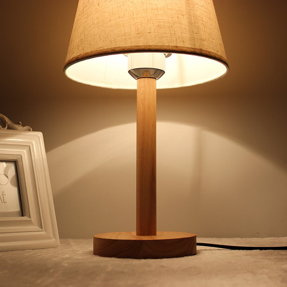 Navi Nordic Table Lamp