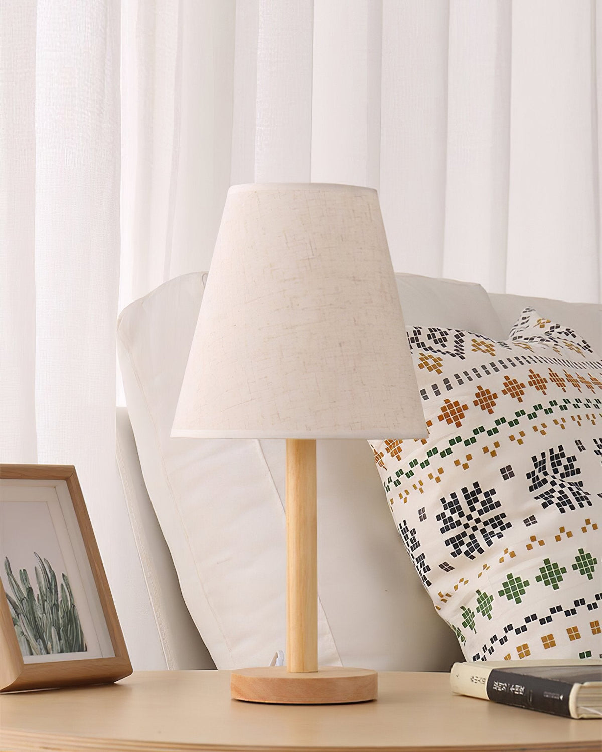 Navi Nordic Table Lamp