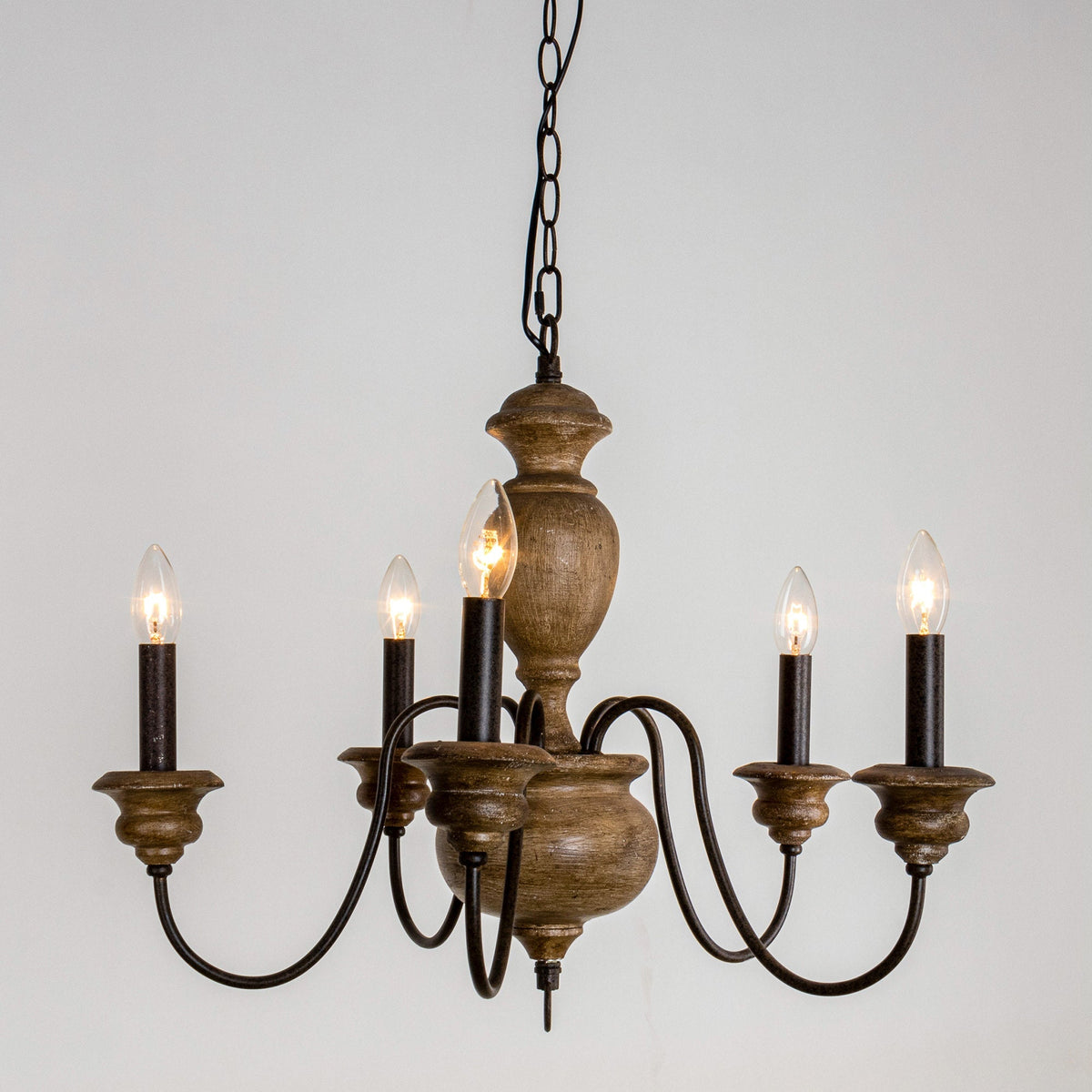 neddy-wood-chandelier