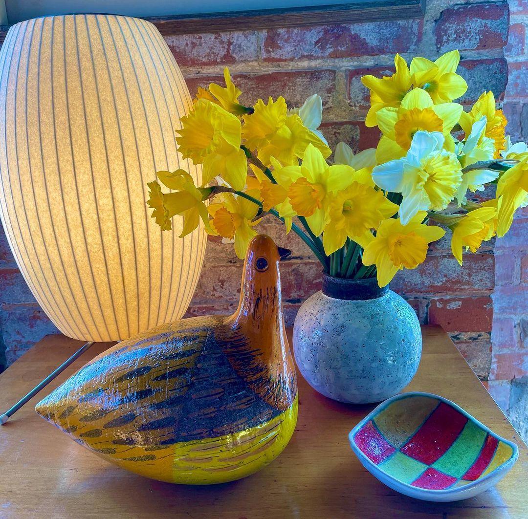 Tripod Bubble Table Lamp – Mid-Century Modern Sculptural Lighting