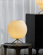 Tripod Bubble Table Lamp – Mid-Century Modern Sculptural Lighting