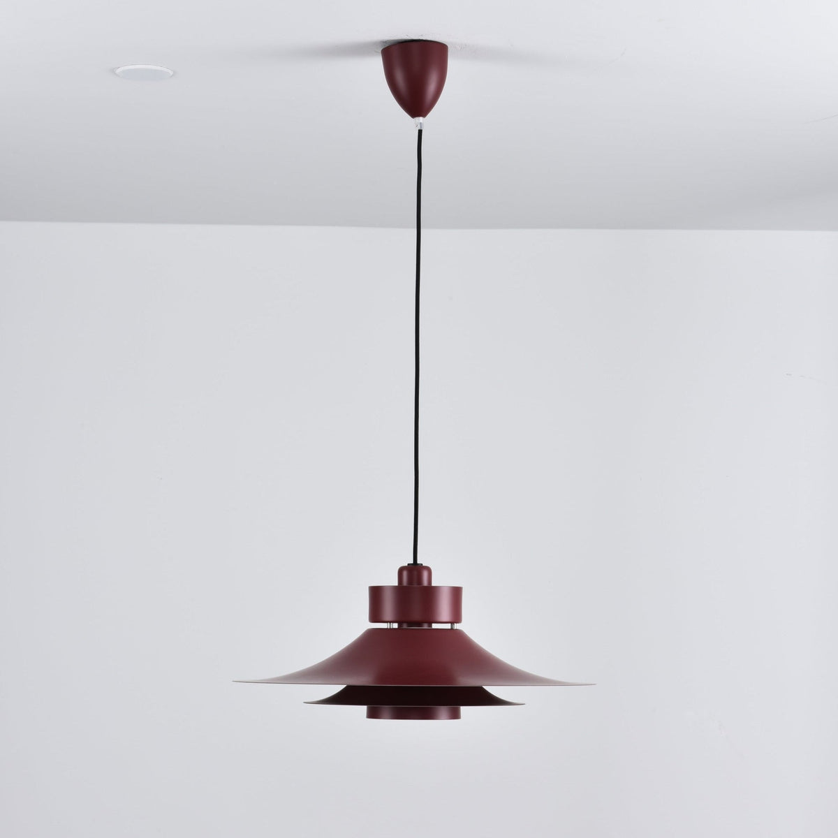 Nero Eclipse Modern Pendant Light – Matte Black Designer Ceiling Lamp