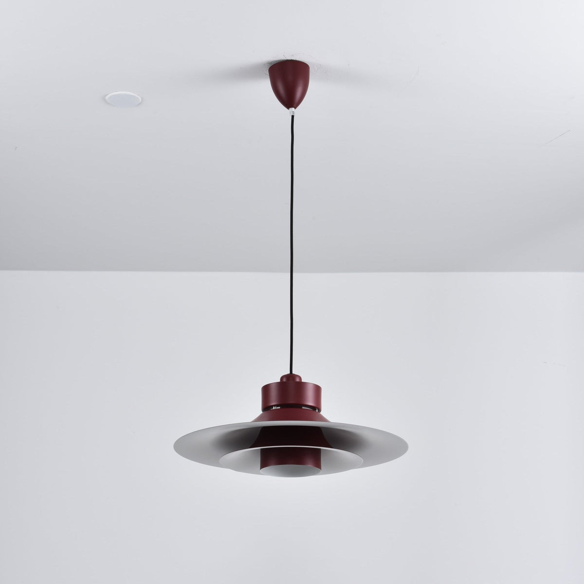 Nero Eclipse Modern Pendant Light – Matte Black Designer Ceiling Lamp