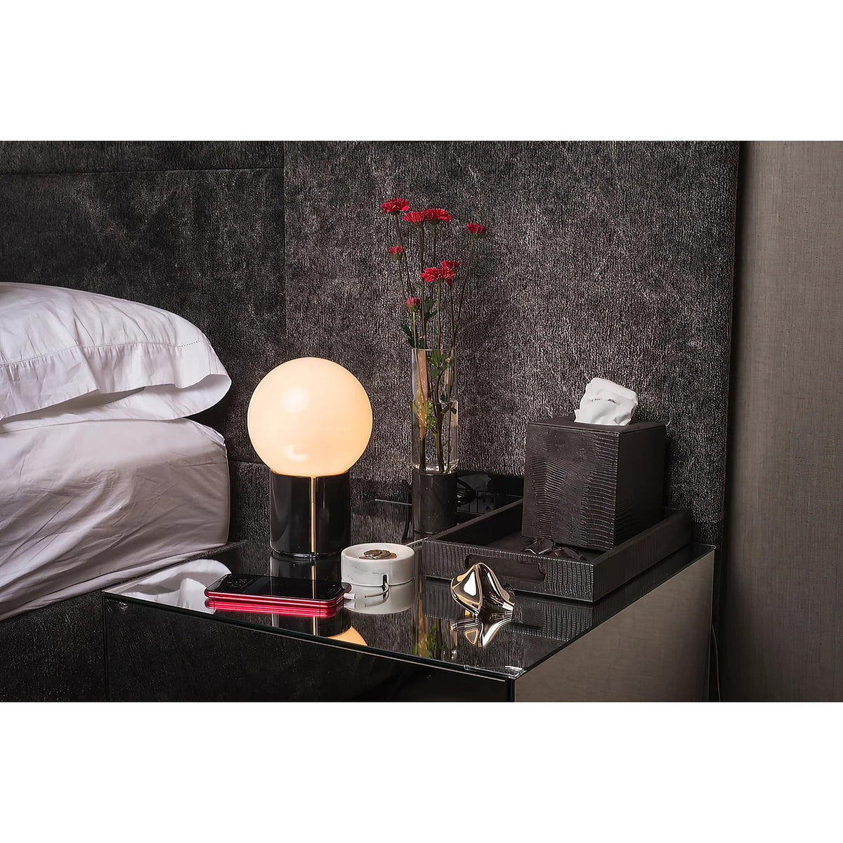 nocte-table-lamp