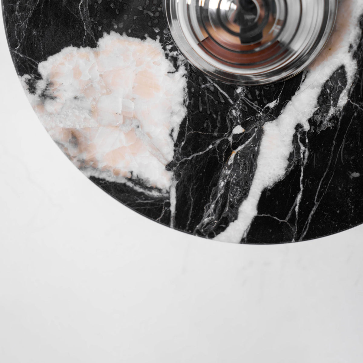 Noireon Marble LED Wall Sconce – Modern Sculptural Lighting