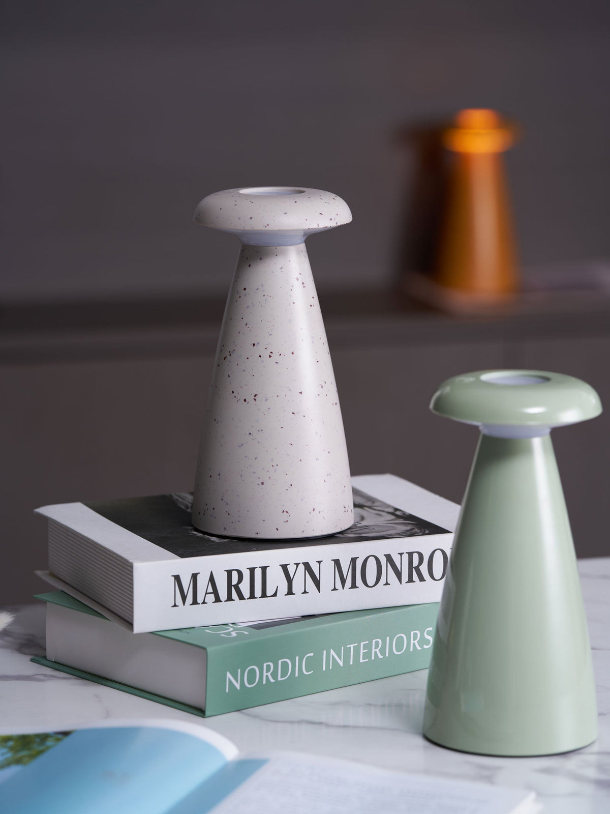 Noko Rechargeable Mushroom Table Lamp in Ceramic Finish