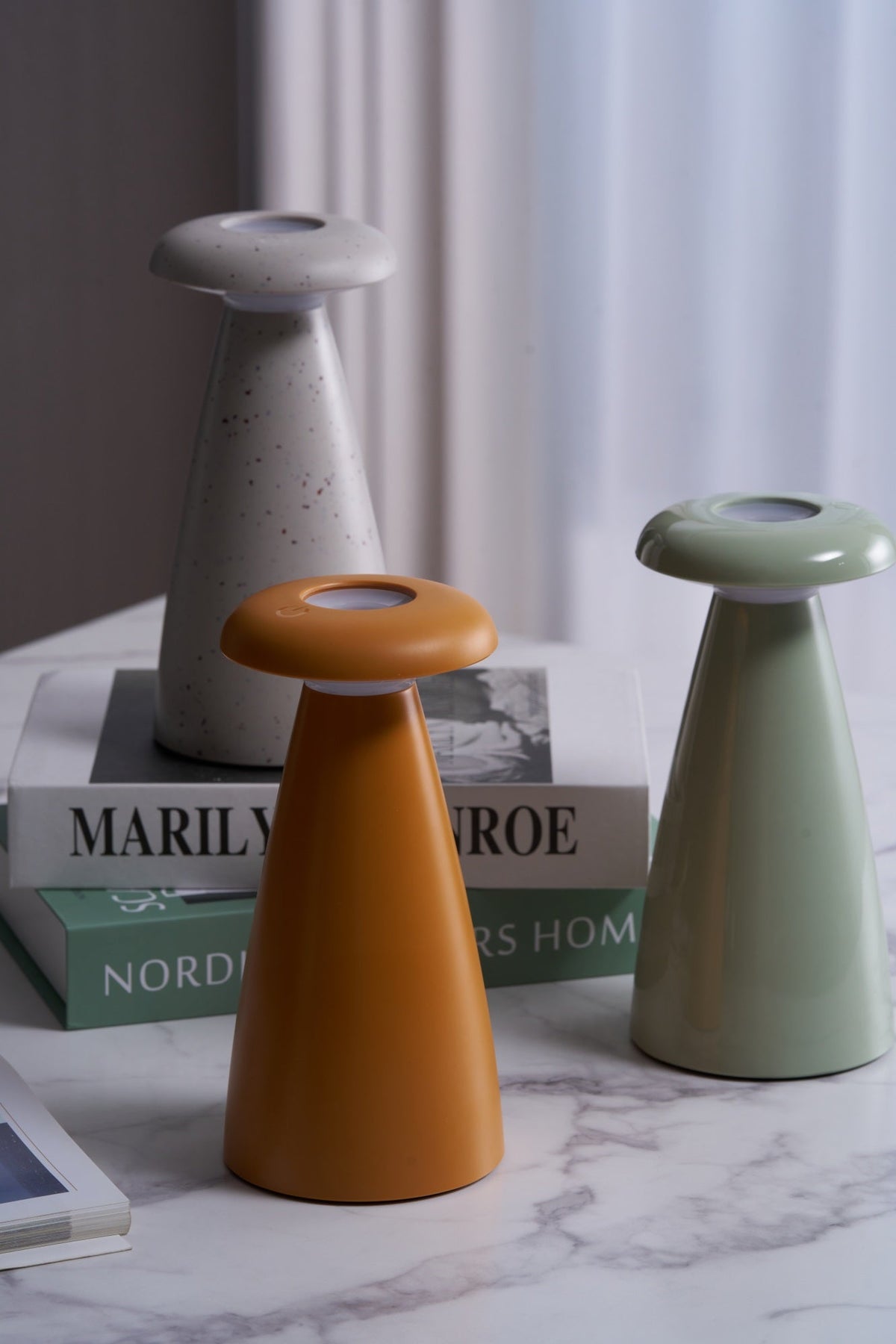 Noko Rechargeable Mushroom Table Lamp in Ceramic Finish
