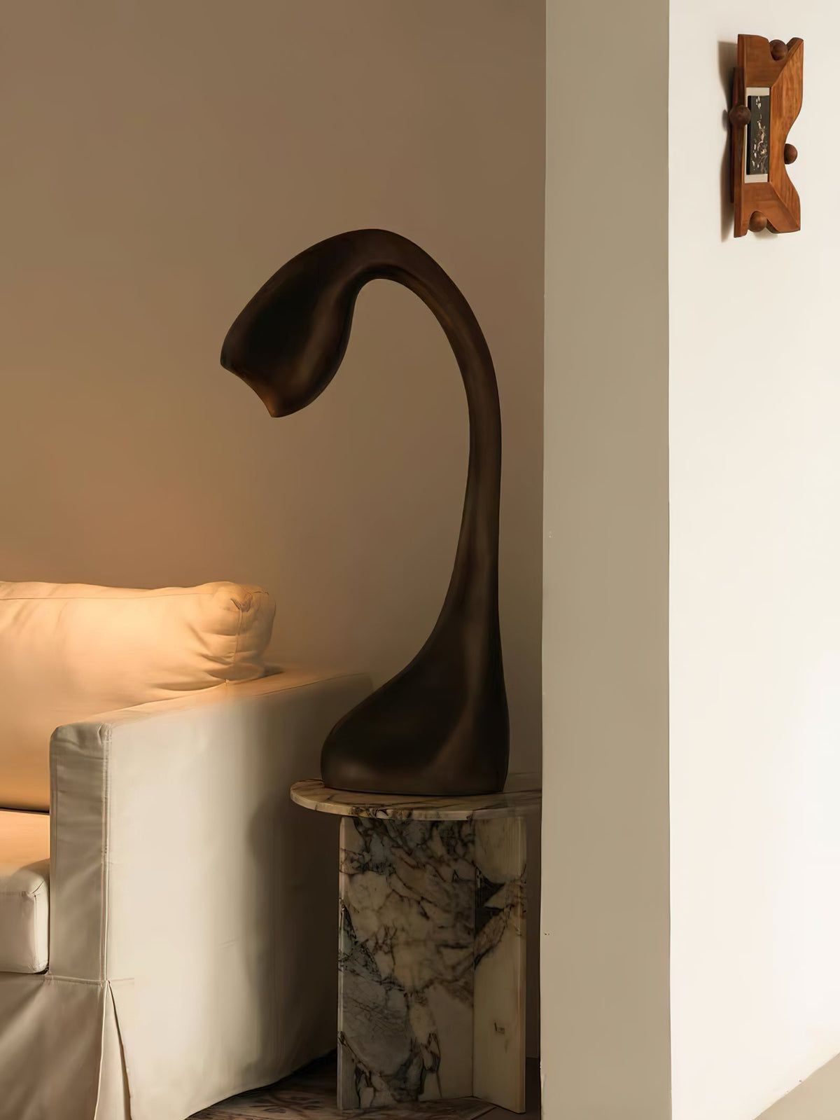 noor-grande-sculptural-floor-lamp